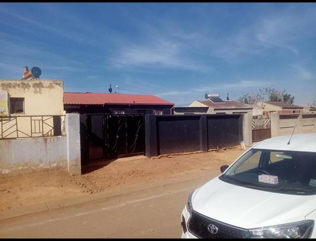 2 BEDROOM HOUSE FOR SALE IN GREENFIELD